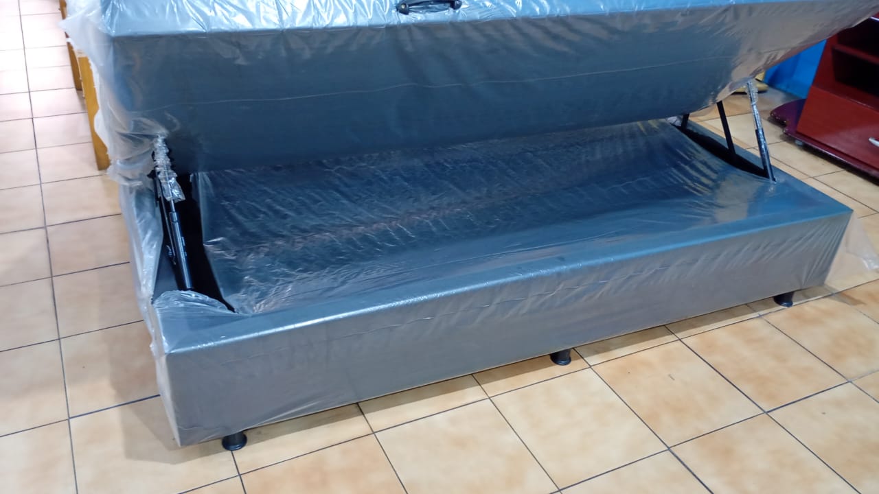Box Baú Cinza Aberto Lisboeta