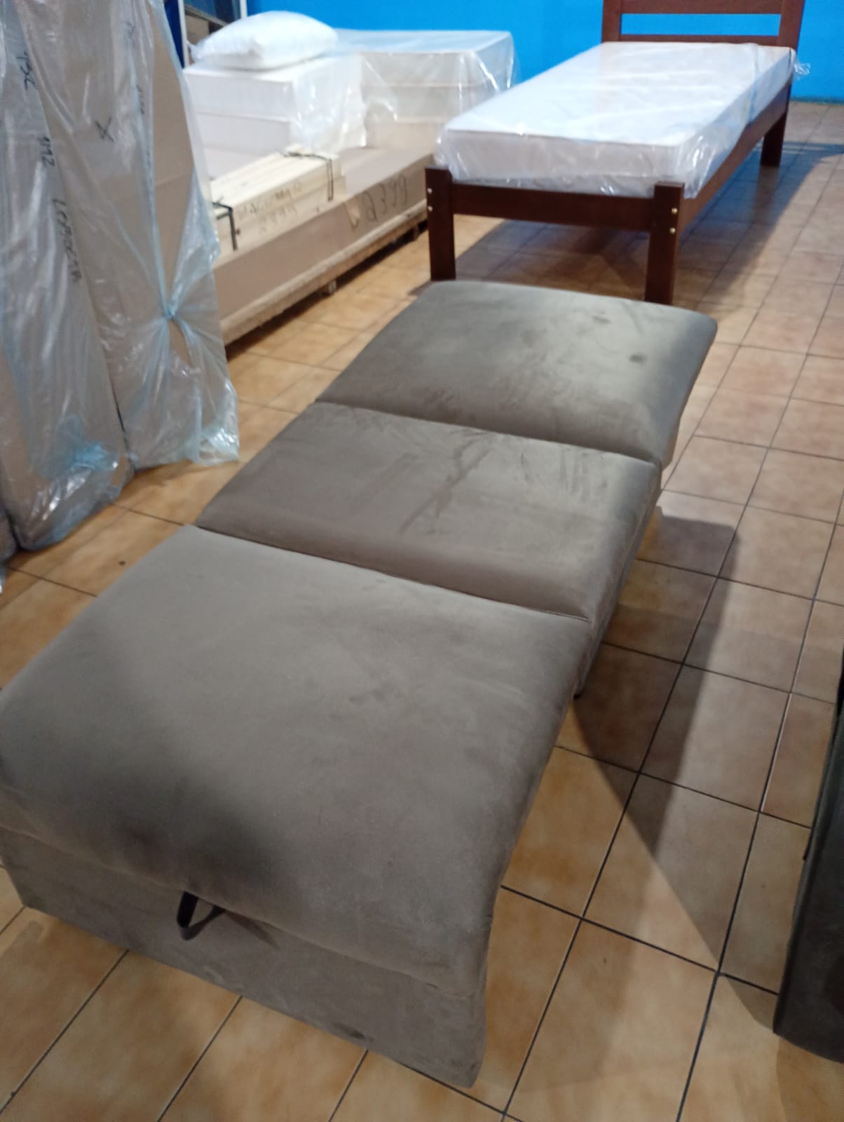 Sofá-Cama Deitado Cinza